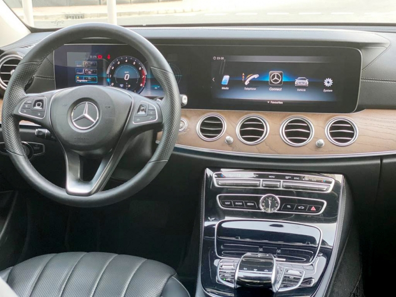 White Mercedes Benz E-Class 2019